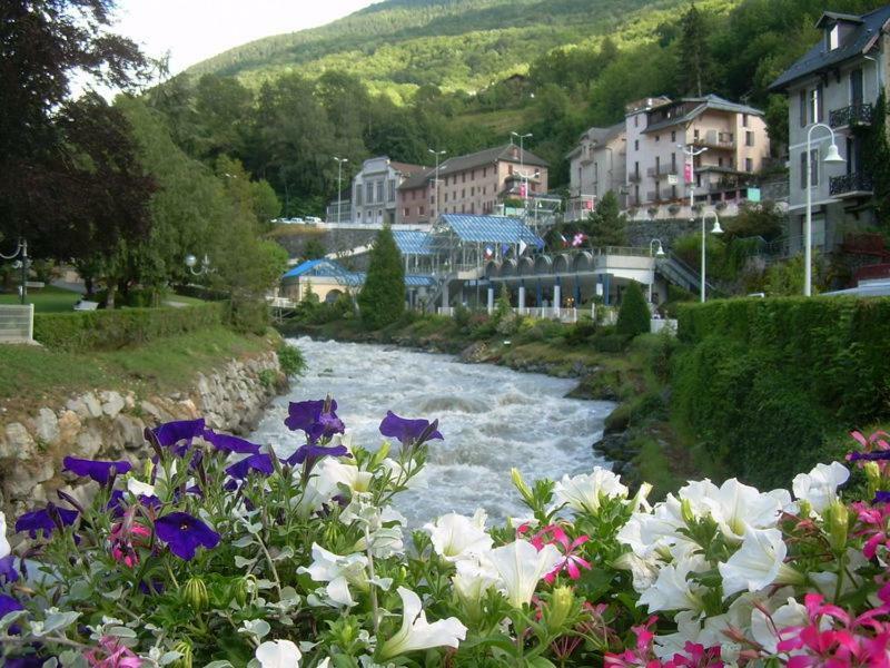 Pensee Des Alpes 2 Etoiles Ski And Spa Brides-les-Bains Exterior photo